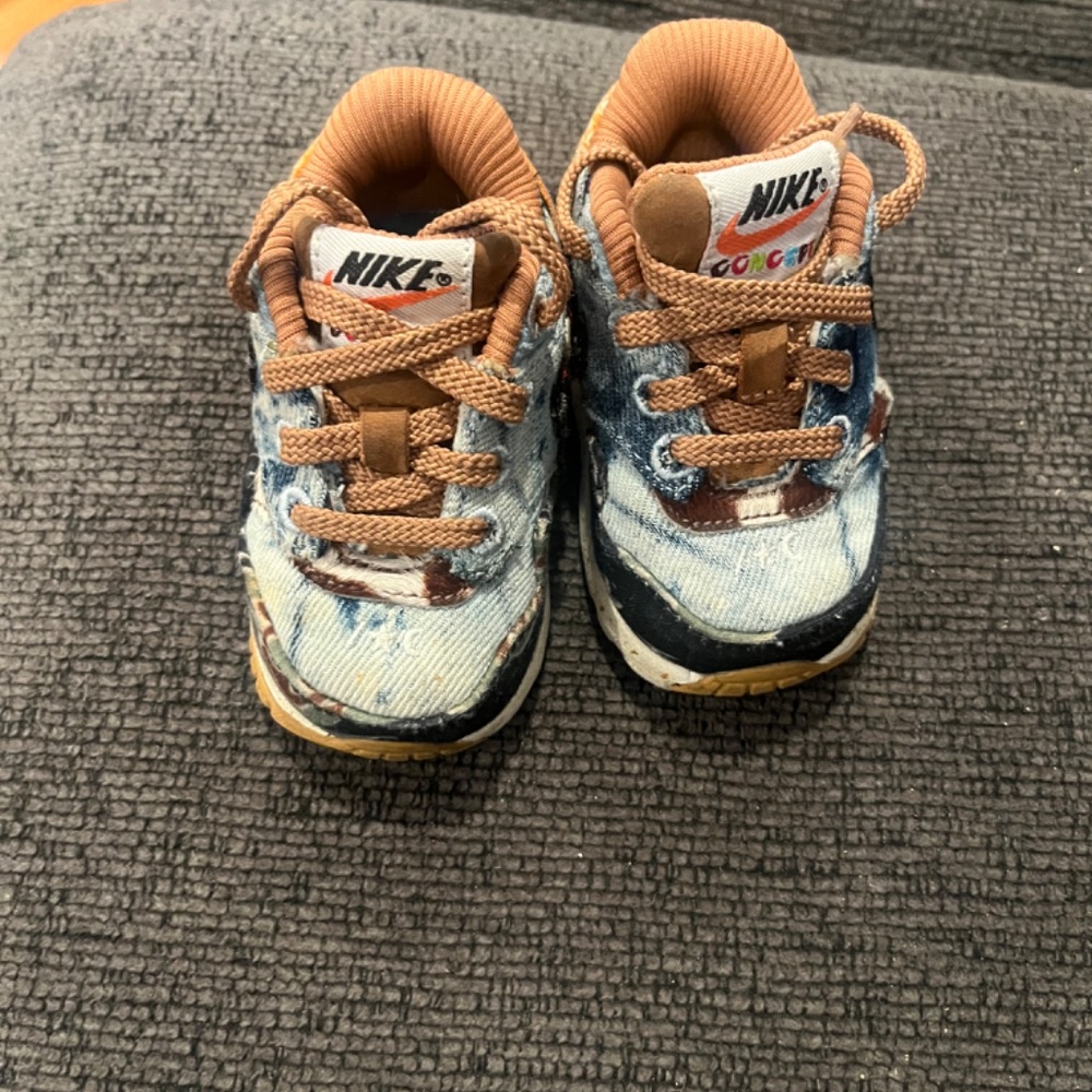 Nike Concepts X  Airmax 1 - Picture 3 of 3